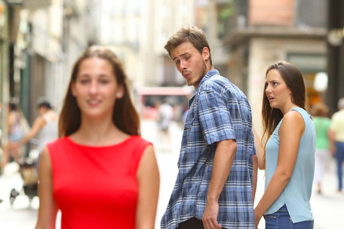 distracted-boyfriend